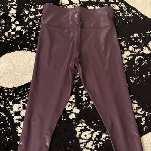 Zyia Metallic Plum Leggings EUC Size 8-10